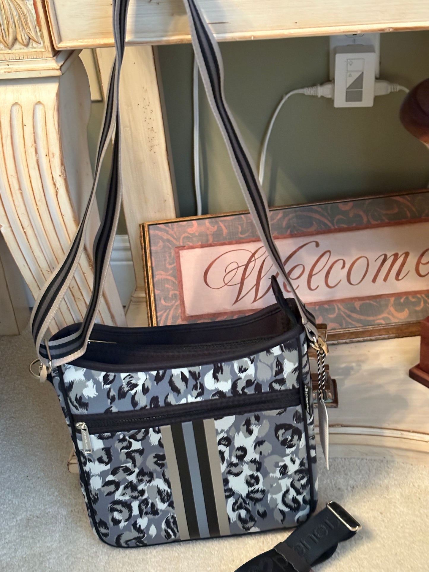 April's II Messenger Bag